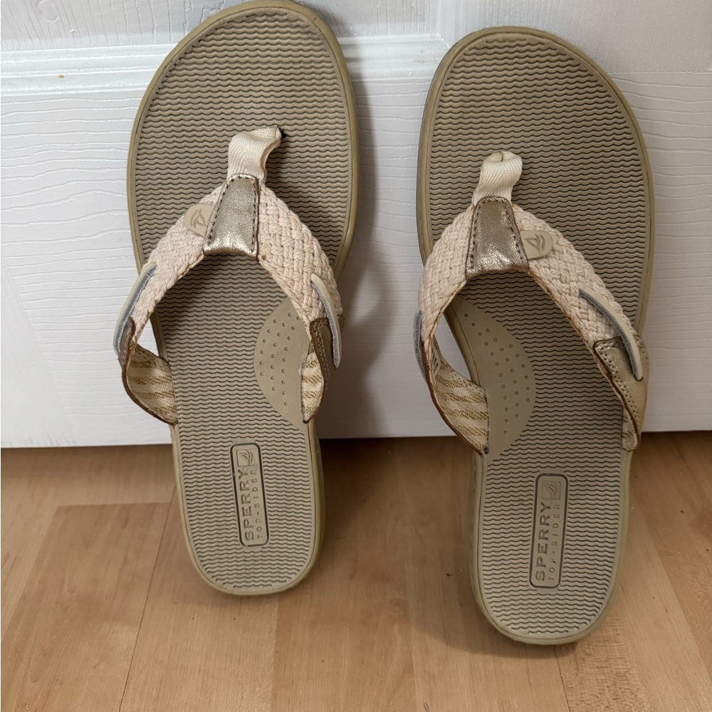 Sperry Women's Beige and Gold Sandals
